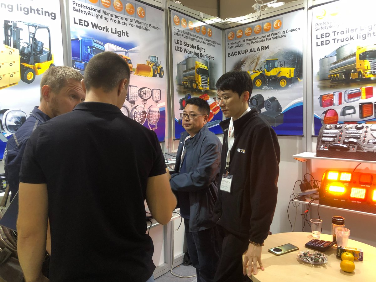 Jucar_Car_Light's tweet photo. 🚀 Farewell, COMTRANS 2023 Guests! 🚀
The 2023 Russia COMTRANS exhibition has reached its grand finale, and we're incredibly grateful to each and every one of you who joined us on this amazing journey. 🌠🚛
#fair #exhibition #warninglight #comtrans #comtrans2023 #Jucar #factory https://t.co/cshOVlKy05