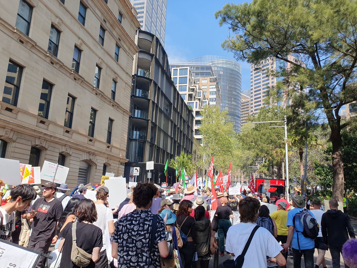 watershedallyAU's tweet photo. @farmingforever @cwaofnsw @NSWFarmers @LockTheGate @NationalFarmers Getting off to a rally good start here today in Sydney.
#stopCSG #water #land #liverpoolplains #narrabri https://t.co/fOGQN3vFQL