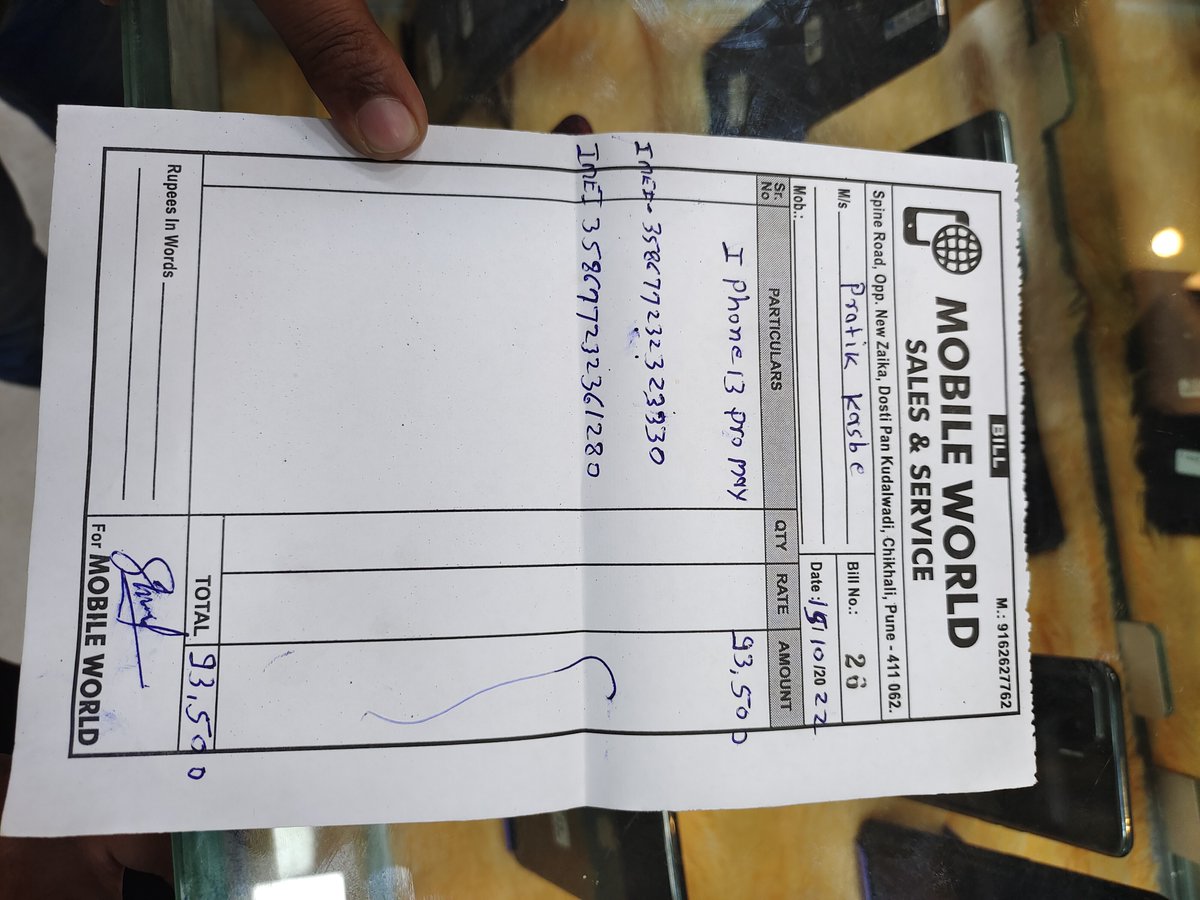 pratikok2's tweet photo. @PCcityPolice @choubeyvk 
I bought an iPhone13ProMax for 93,500 INR on 15/10/2022 from Mauzaam. Had issues, so gave it  for warranty replacement on 4/08/2023. It's been 40 days, no response. I fear for my safety due to threats from Sameer Idrishi claims to be your friend. Help me https://t.co/CQptjZ7qnV