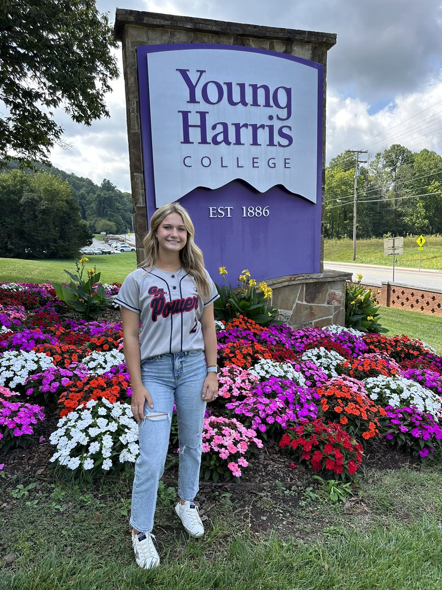 Thank you so much for the visit Coach Homesley and Coach Davis! It is always great visiting the beautiful YHC campus! Even got to have lunch with my sister! Go Mountain Lions ⛰️🦁<a href="/JessieHomesley/">Jessie Homesley</a> <a href="/SamanthaHDavis/">Samantha Davis</a> <a href="/carolineeeb_/">caroline bridges</a> <a href="/howiemackz/">Coach Howie Mackz</a> <a href="/EASRecruiting/">Empowered Analytic Sports Recruiting</a>