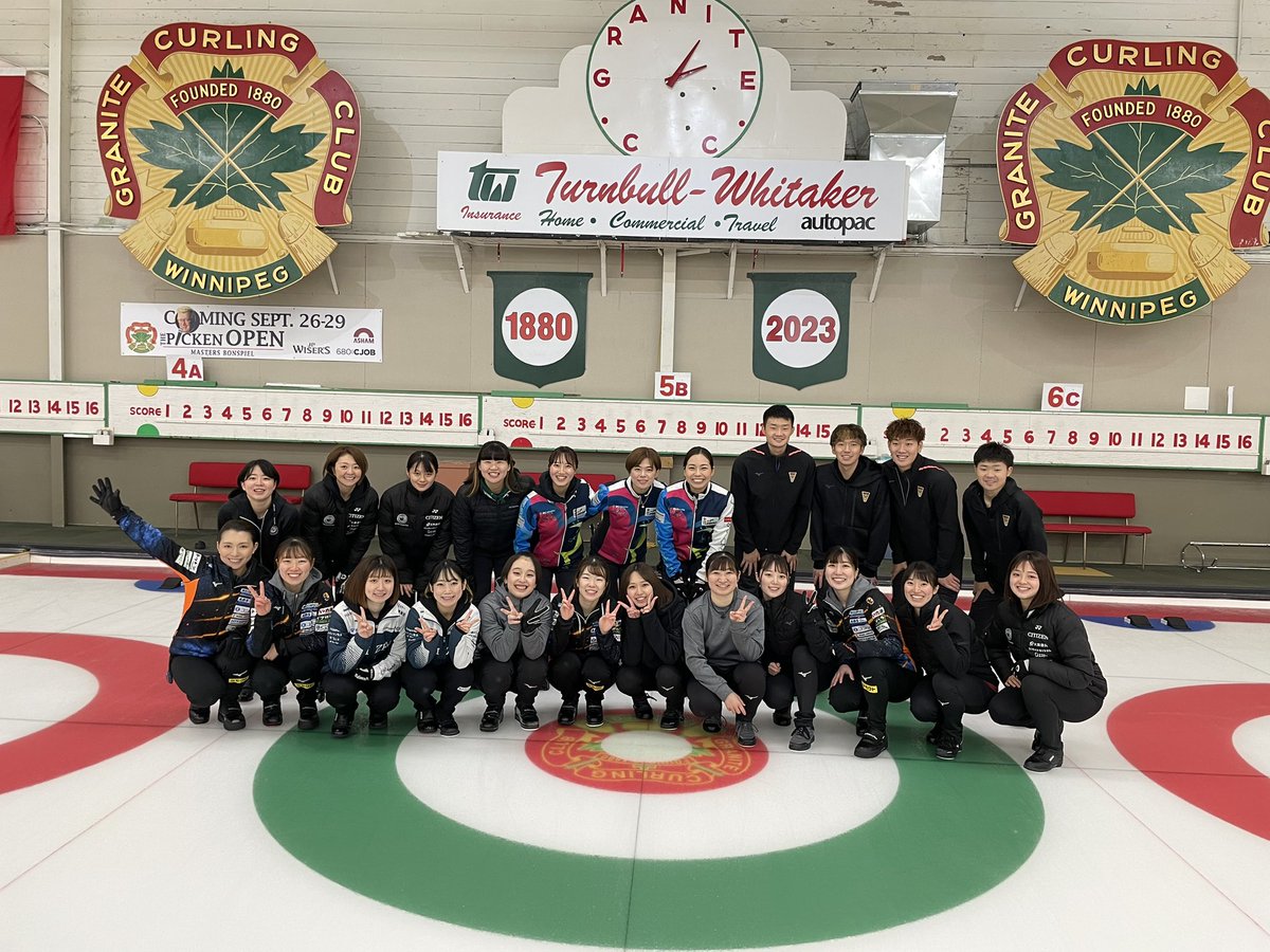 sh164ykr's tweet photo. 日本チームがこんなにいっぱい集結！
良い写真が撮れました。楽しい試合になりそう。
Good luck all teams! https://t.co/m2YTJqKDNn