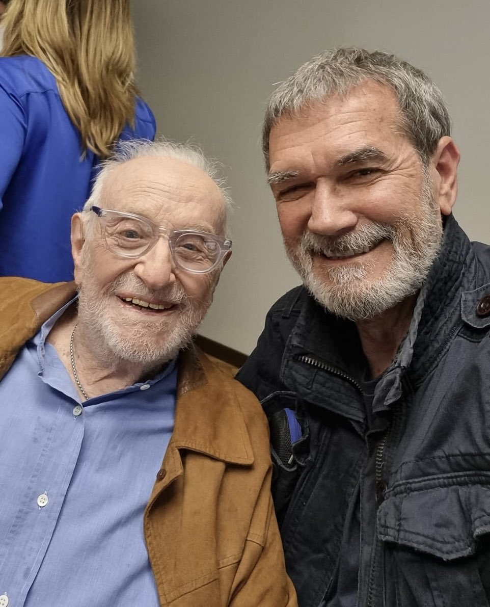 Pepe,una personalidad explosiva, un carácter indomito e intuitivo.
Apasionado por la profesión, la creación y la vida.
Un defensor nato de los derechos de los actores.
Fue nuestro NÚMERO UNO como socio y Presidente
El mascaron de proa y nave insignia de <a href="/Sagai_Org/">SAGAI</a> 
Te quiero 🩵