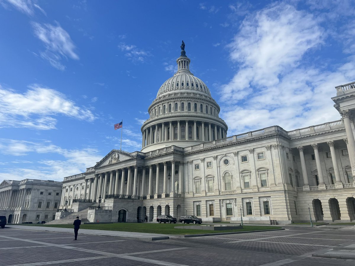 Sharing a few of the great moments from ASHP Legislative Day and Policy week! Enjoyed the opportunity to advocate for the profession of pharmacy!
#4ourpatients #bethechange #ashp