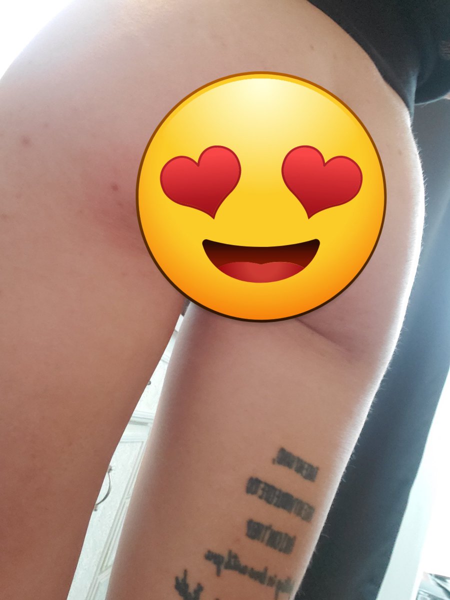 BlackRabbb's tweet photo. Good Afternoon all💜 hope you're having a lovely day, and your Mondays, Wednesdays and Saturdays will be even more lovely if you sub to my OF 😛 info in the bio #onlyfansgirl #onlyFans #switch #lotsofcontent https://t.co/UuHTMNDVYt