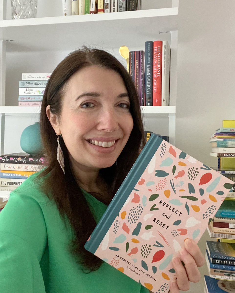 Fran Hauser (@fran_hauser) on Twitter photo Exciting News 🎉 
I have a new journal coming out on October 24th! 📖✨ 
𝘙𝘦𝘧𝘭𝘦𝘤𝘵 & 𝘙𝘦𝘴𝘦𝘵 is gorgeous, but the real beauty is in its simplicity. I purposely edited it down to five simple and joyful exercises. 
Now available for pre-order👇
amzn.to/3DQEwiz Exciting News 🎉 
I have a new journal coming out on October 24th! 📖✨ 
𝘙𝘦𝘧𝘭𝘦𝘤𝘵 & 𝘙𝘦𝘴𝘦𝘵 is gorgeous, but the real beauty is in its simplicity. I purposely edited it down to five simple and joyful exercises. 
Now available for pre-order👇
amzn.to/3DQEwiz