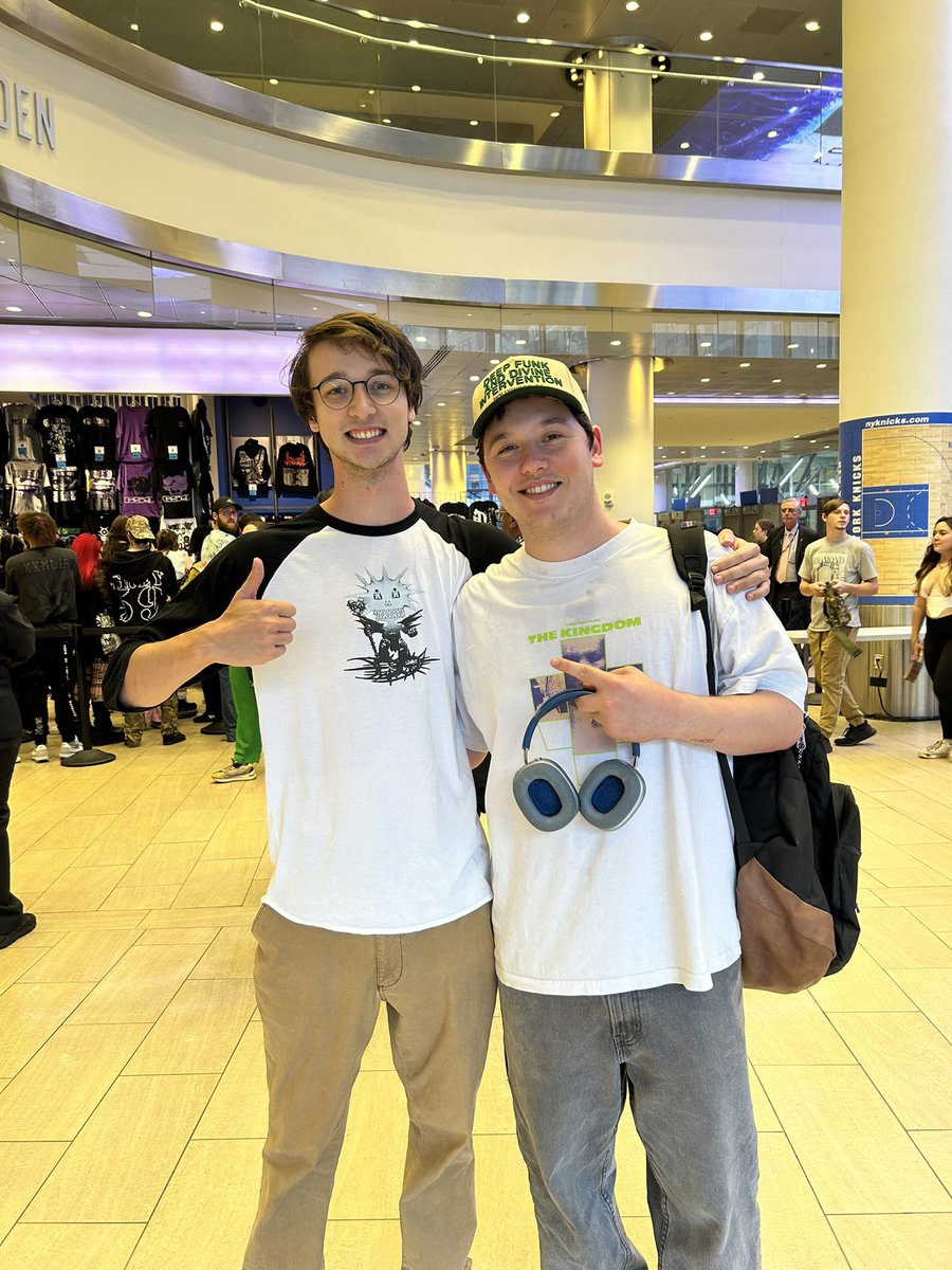 Yzzi_69's tweet image. Crazy just casually seeing @imbenbeal