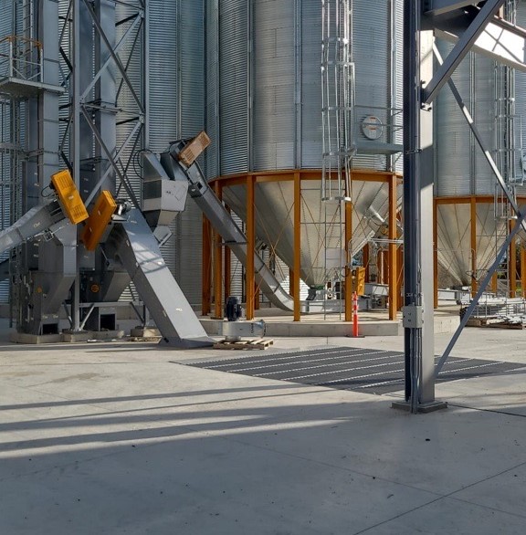 HorstSystems's tweet photo. Dreaming about a faster pit?
This one moves 10,000 bushel per hour.
#pits #grainsystems #horstsystems #ontag https://t.co/OcKYGR7GVa