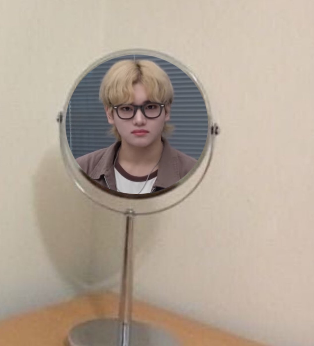 new gaku mirror selca just dropped 🫨

#GAKU #ガク