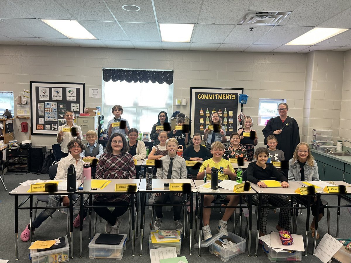These attorneys defended their clients today based on the Bill of Rights. They acted as defense attorneys as well as jurists. They were amazing! <a href="/LillianSchuElem/">Lillian Schumacher Elementary 🦈</a> #LPSleads