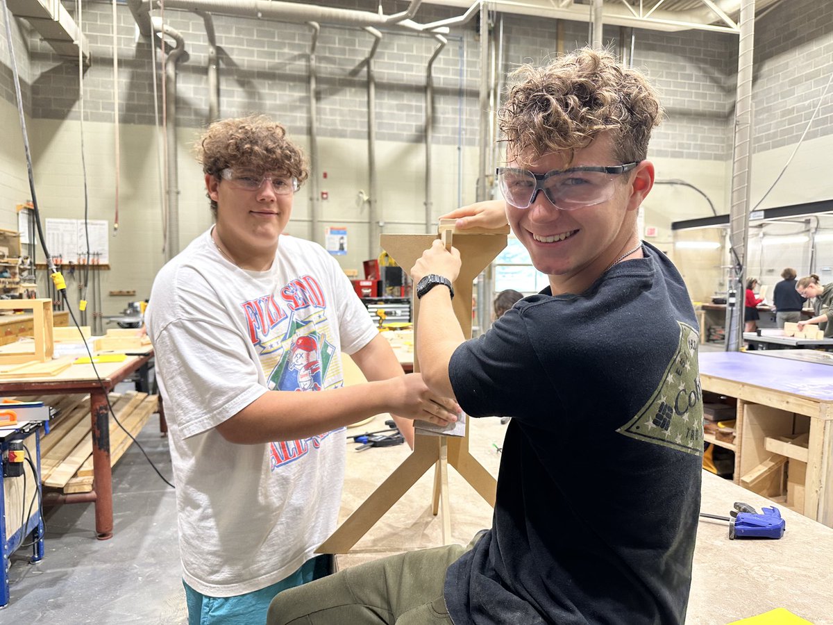 JaceMaki's tweet image. Tonight on @PrimeTimeLocal: In the first Beyond the Classroom of the new school year we take you to @LloydCatholic and have a look at the @HolyRosaryHS construction program.