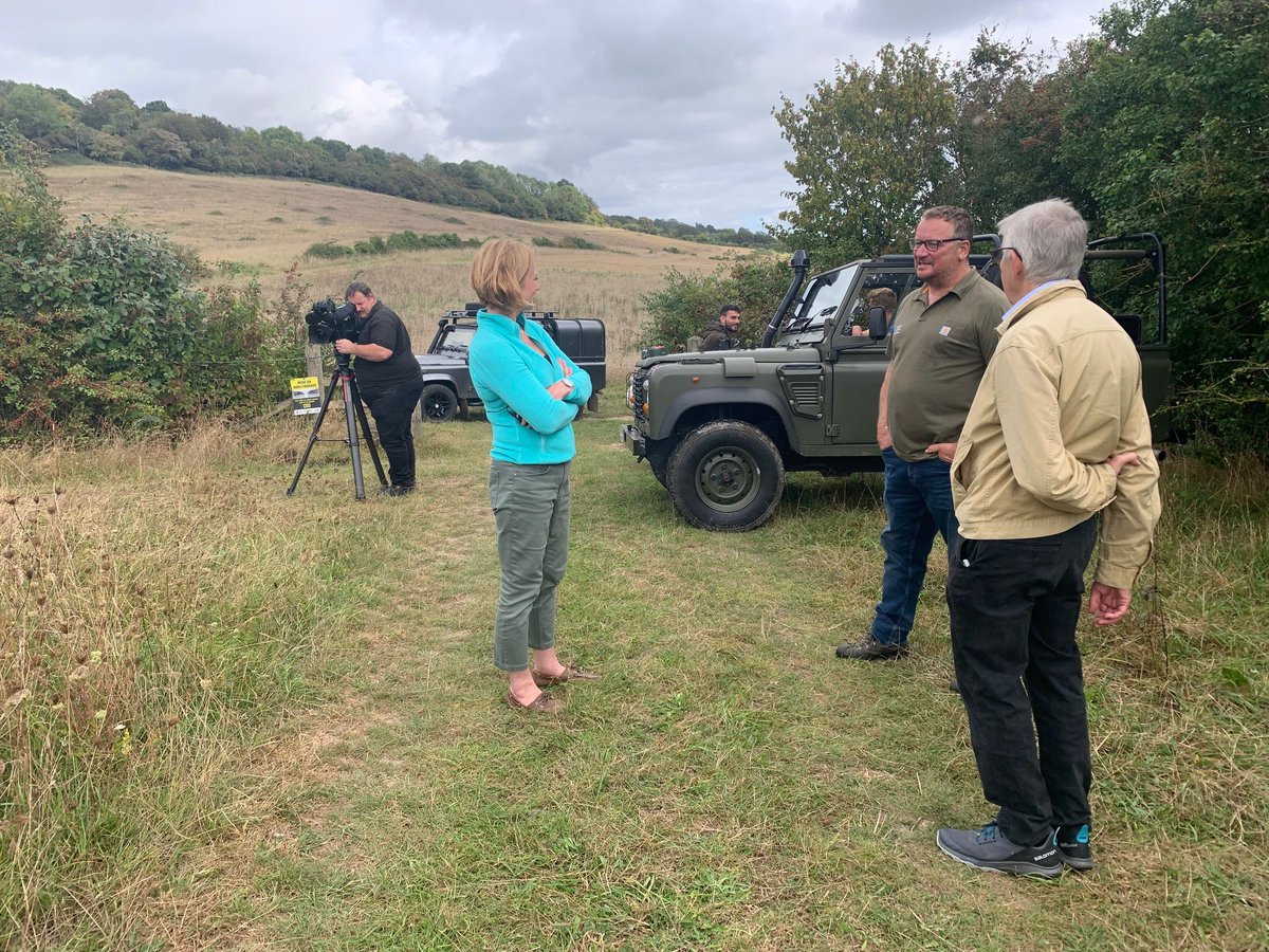 kentdowns6's tweet photo. Well deserved credit to @robsfarm67, all his neighbours and 100's of farms across kent leading nature recovery at scale. New species colonising yr by yr with today's discovery of autumn ladies tresses on one his 14 yr old grasslands, a fitting tribute to his story @bbcsoutheast https://t.co/WqYp4g8KpZ