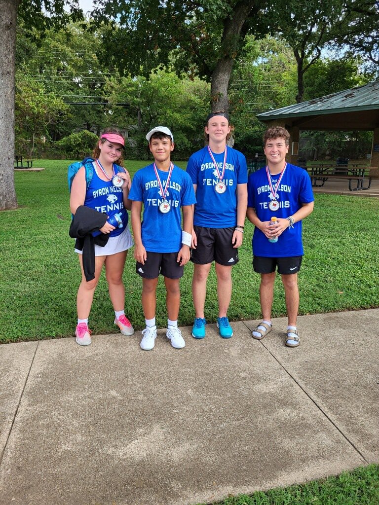 BN_Tennis's tweet photo. Check out these ballers!!! Bringing home some medals. https://t.co/K0Kr4kBdyV