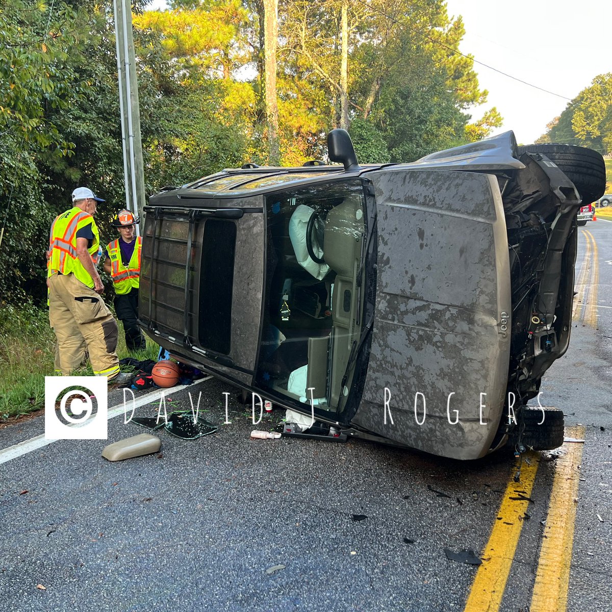 Anderson county. Single vehicle rollover with no injuries. Old Pendleton Road off Hwy 153. Roadway closed until wreckage is cleared. Powdersville firefighters on scene with Medshore, a QRV, and SCHP. <a href="/CarolinaScanner/">Carolina Scanner</a>