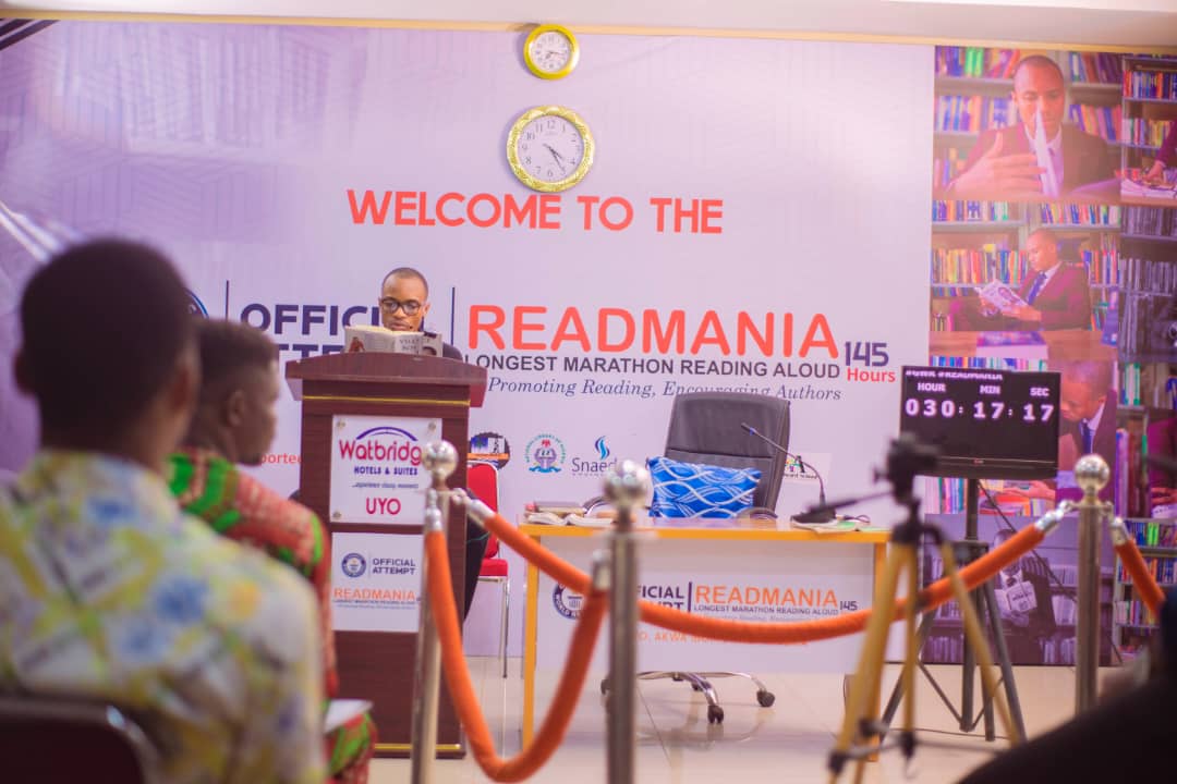 QueenAi001's tweet photo. READMANIA
John Obot begins flipping the pages of a new book titled 'Onto Efo Riro'
34:30:08
#Readmania
#johnobotreadsaloud
#ReadToLead
#trending
#UyoBookClub
#proudlyakwaibom https://t.co/jBHj2D0gXa