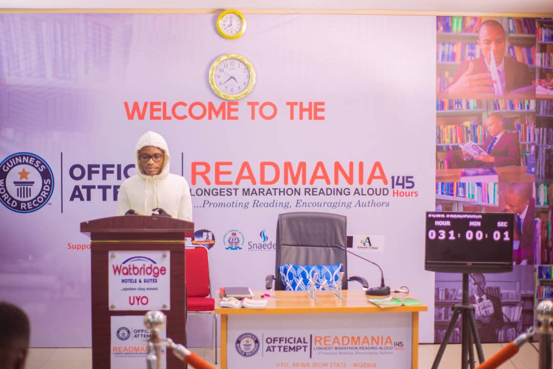QueenAi001's tweet photo. READMANIA
John Obot begins flipping the pages of a new book titled 'Onto Efo Riro'
34:30:08
#Readmania
#johnobotreadsaloud
#ReadToLead
#trending
#UyoBookClub
#proudlyakwaibom https://t.co/jBHj2D0gXa