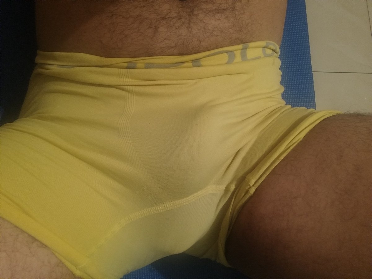 Motolitos1's tweet photo. Posando un poco pora la motolita https://t.co/7qCBU2mJf9