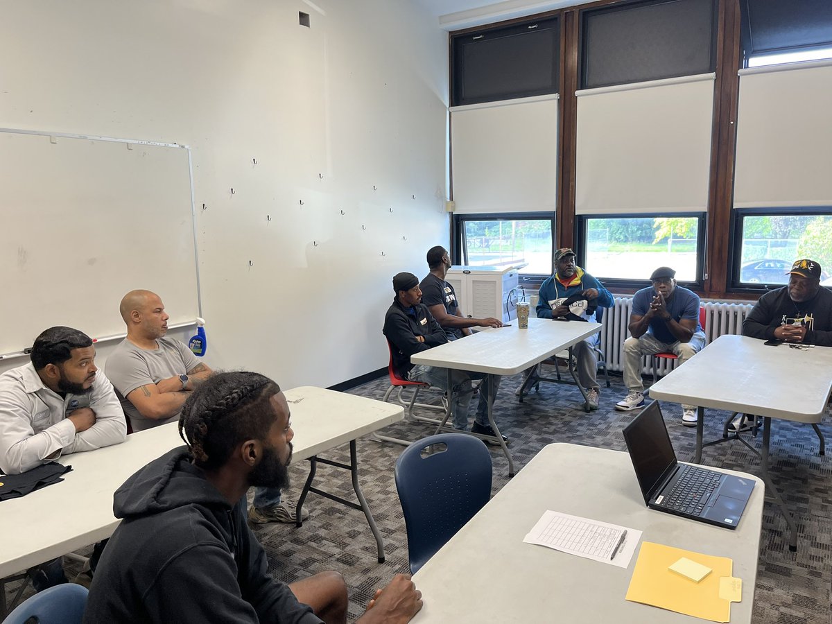 Tali Collins tweet media