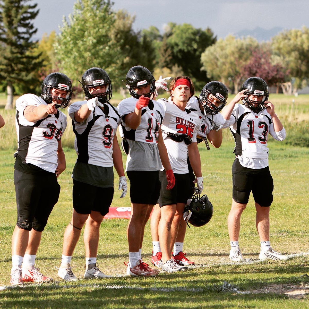 Always working🔥
#workwednesday
#bulldogfootball 
#montanawestern