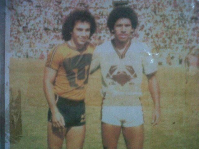 soccerchron's tweet image. #fourfourtwo did @LigaBBVAMX dirty with their best 100 badges rankings.

They put @ClubTiburones at 33, @PumasMX at 76, and @Xolos at 89.

Pumas, Tampico, Tecos, and America have had the best logos