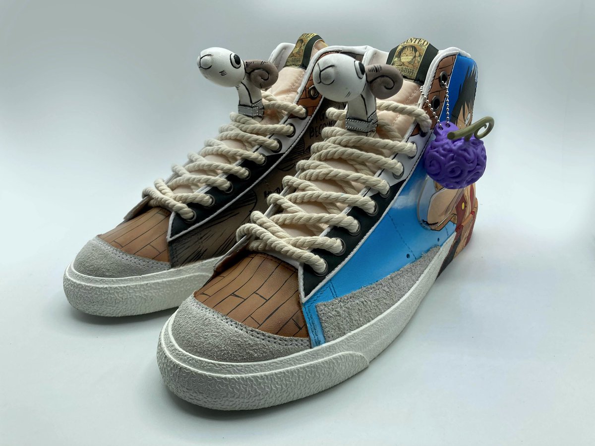 AldonteArt's tweet photo. Monkey D. Luffy🏴‍☠️
.
Custom kicks made by ME
.
#luffyart #animeshoes #monkeydluffy #onepieceart #customsneakers #customshoes #artonsneakers #sneakerart #sneakerartist #strawhatcrew #strawhatluffy #angelusdirect #angeluspaint https://t.co/C6ewoSOGs5