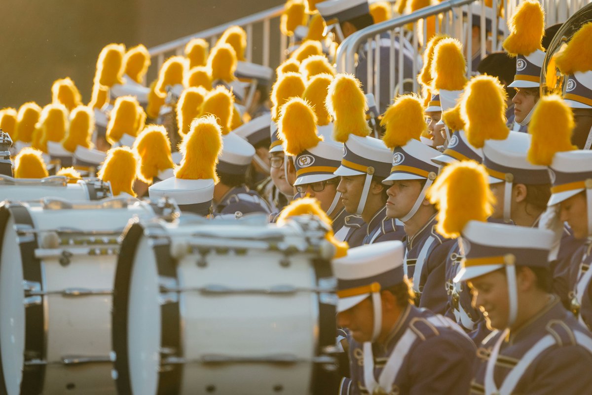 GahannaJeffersn's tweet photo. The GLHS marching band will be hosted by The Ohio State marching band before Saturday's game for a Skull Session! You can watch from wherever you are at https://t.co/WLmoGKBl3K and catch all the action. The livestream will kick off at approximately 1:30 p.m. on Saturday! https://t.co/LVtEIlIJSz