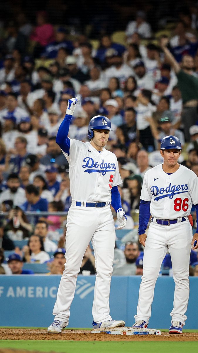 Boys in Blue. 

#WallpaperWednesday presented by Local 300.