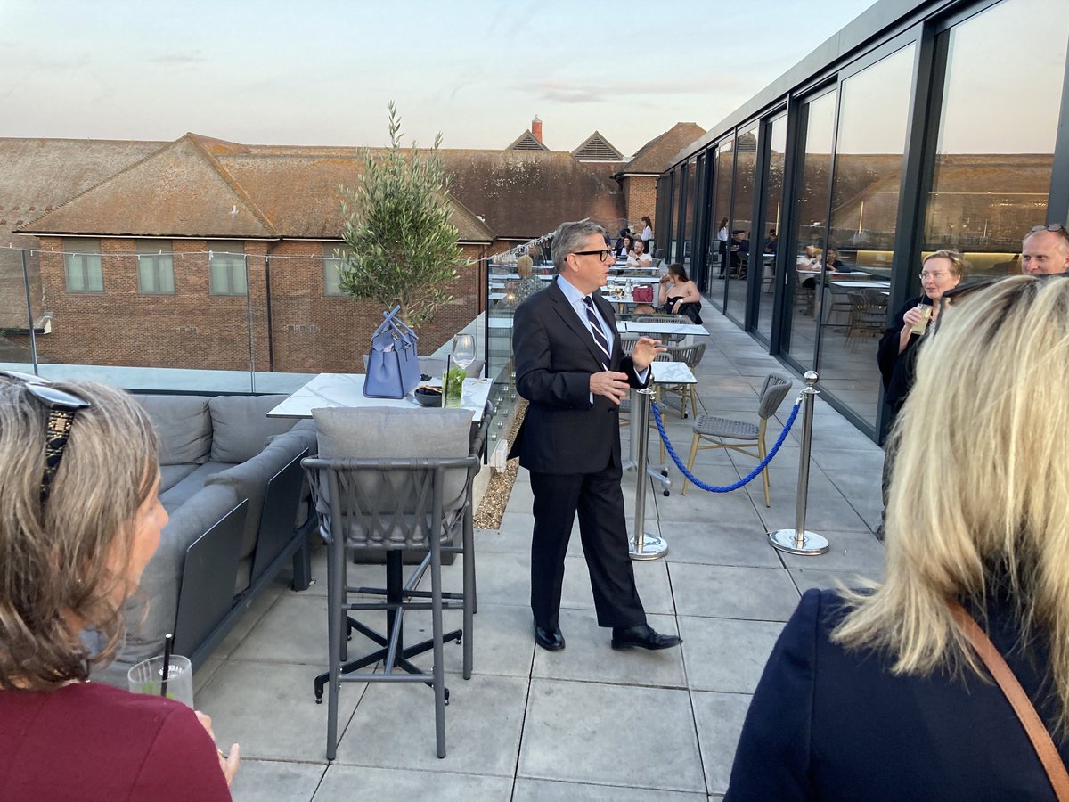 As promised, we at ⁦<a href="/GrowingKent_Med/">Growing Kent & Medway</a>⁩ had wonderful evening “filled with camaraderie” at ⁦<a href="/LocateInKent/">Locate in Kent</a> partners and stakeholder event.

With “nothing less than fine wine, spectacular canapes and mocktails for the sober-minded”. 😁