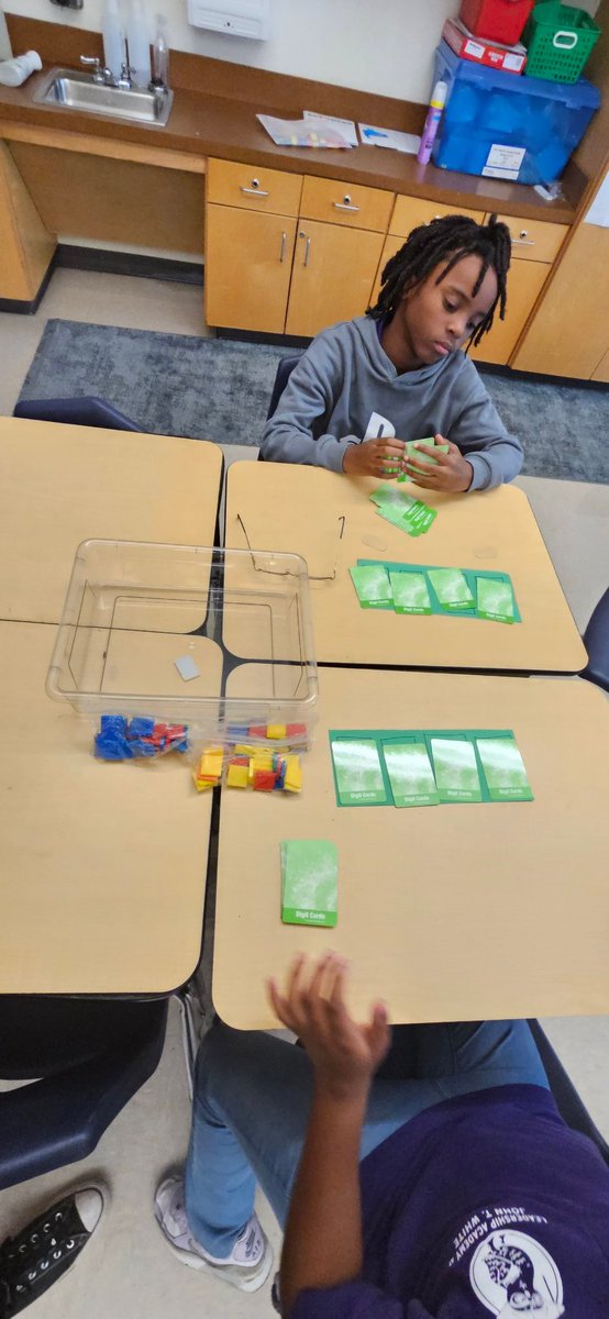 MaestraMrsGomez's tweet image. Ms. Odle keeps her 5th graders engaged by incorporating games, collaboration and guided discourse to her math stations! #ALLinwithLAN #studentengagement  #teachwithLAN @Drmamouton