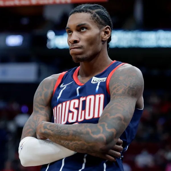 LegionHoops's tweet image. BREAKING: The Rockets are working to trade Kevin Porter Jr., per @ShamsCharania