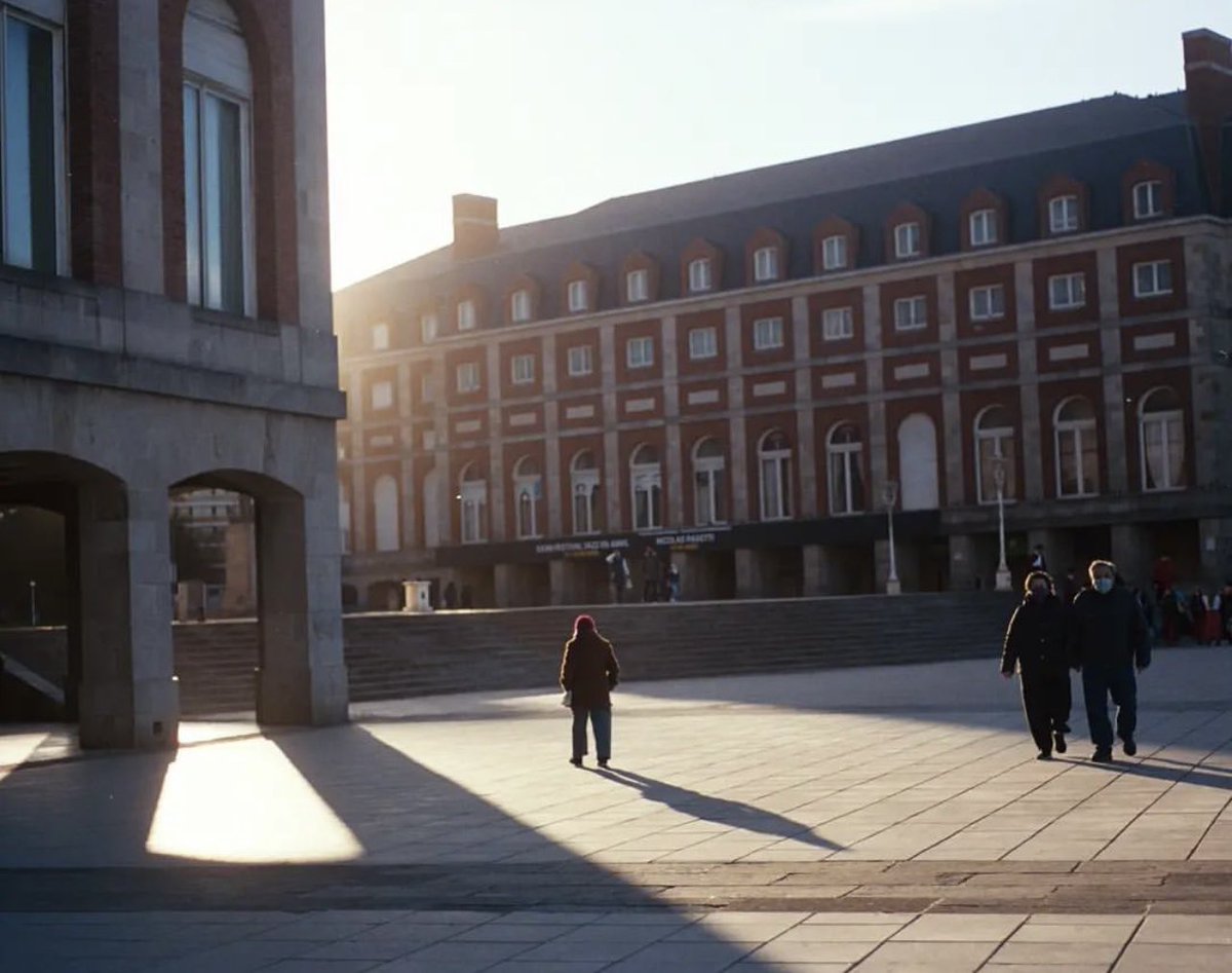 Revista Hunter tweet media