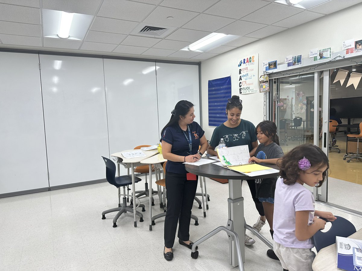 ThomasManorES's tweet photo. @TMESWranglers rock learning in every decade for #riverside4ever homecoming and take the stage to rock student-led parent conferences! #StudentSuccess #lightscameralearning @YsletaISD @_IreneAhumada @BrendaChR1 @egomez_AP https://t.co/JosDhMykcM