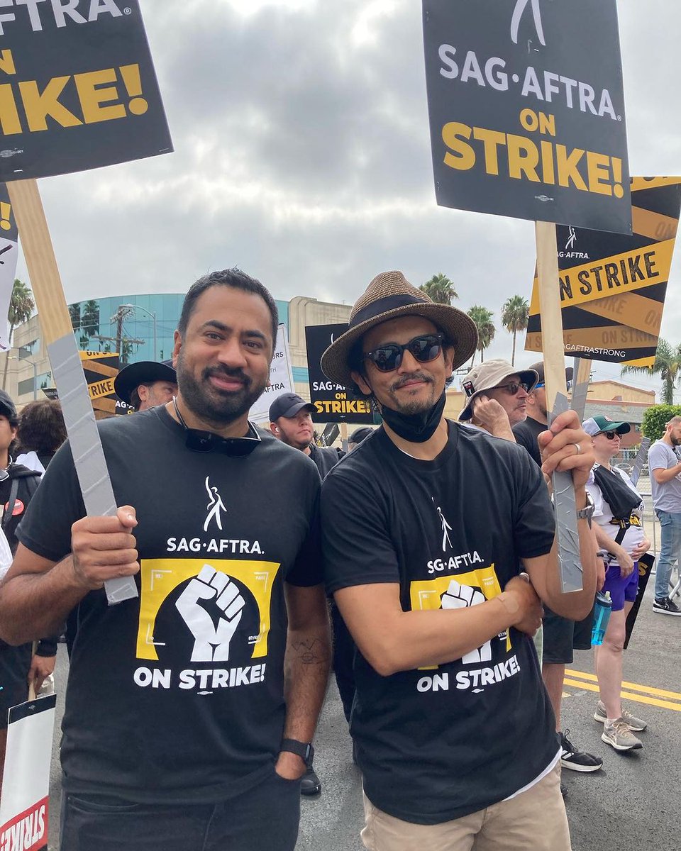 2023.09.13

John Cho and Kal Penn (Harold & Kumar) reuniting at the SAG-AFTRA LA Solidarity March & Rally.

#SagAftraStrong #SAGAFTRA #SAGAFTRAStrike #ActorsStrike #HaroldandKumar