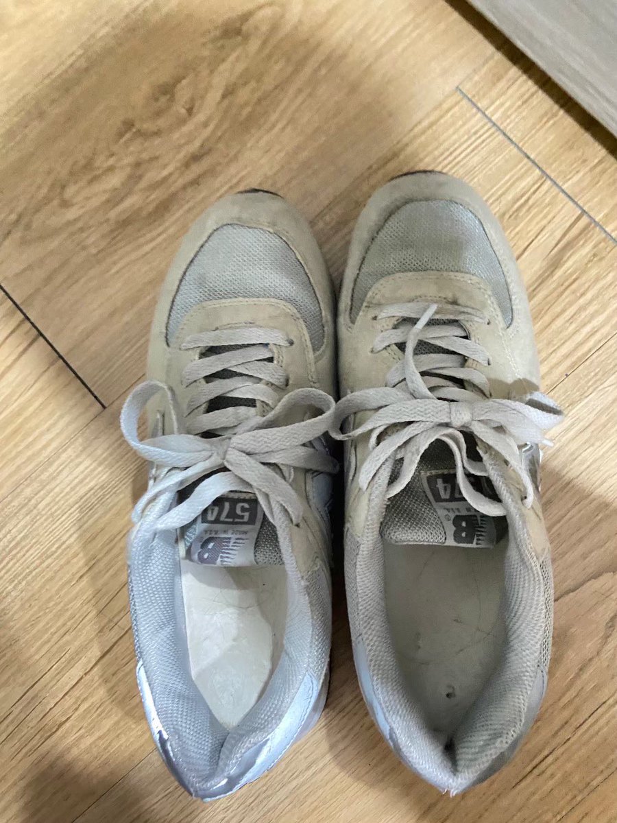 hsulisa0709's tweet photo. 有哥哥想買我的鞋鞋回去嗎
這幾爽都穿三年以上，妹妹想換新鞋鞋😀😀😀😀

#原味內衣褲 #原味商品 #原味內內 #原味棉袜 #原味袜子 #原味面交 #原味鞋子 #大學生原味 #色色影片販售 #護理師原味商品 #原味販售 https://t.co/mEElrhQQ8b