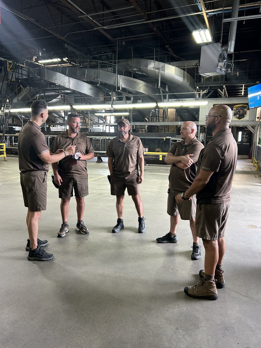 CoreyLevesque's tweet photo. 11k in grievances paid out to members today. UPS will hold you accountable when you cut corners, so hold them to that same standard when they attempt to circumvent the agreement. Our stewards are doing a great job as first line of defense. #Teamsters251 #ContractEnforcement https://t.co/o7CyC0MxpS