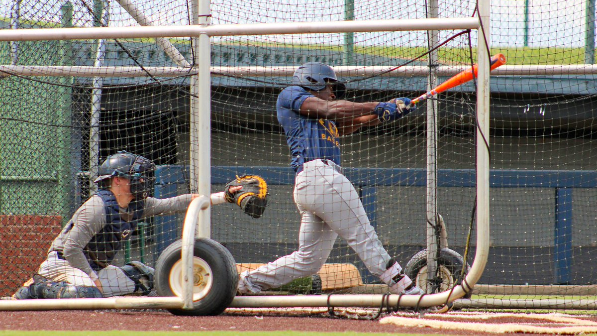 RacersBaseball's tweet photo. Getting back into the 𝙨𝙬𝙞𝙣𝙜 of things 💪

#GoRacers🏇 https://t.co/wPmKAUnZEp