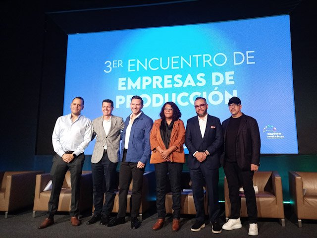 Newsline Report tweet media