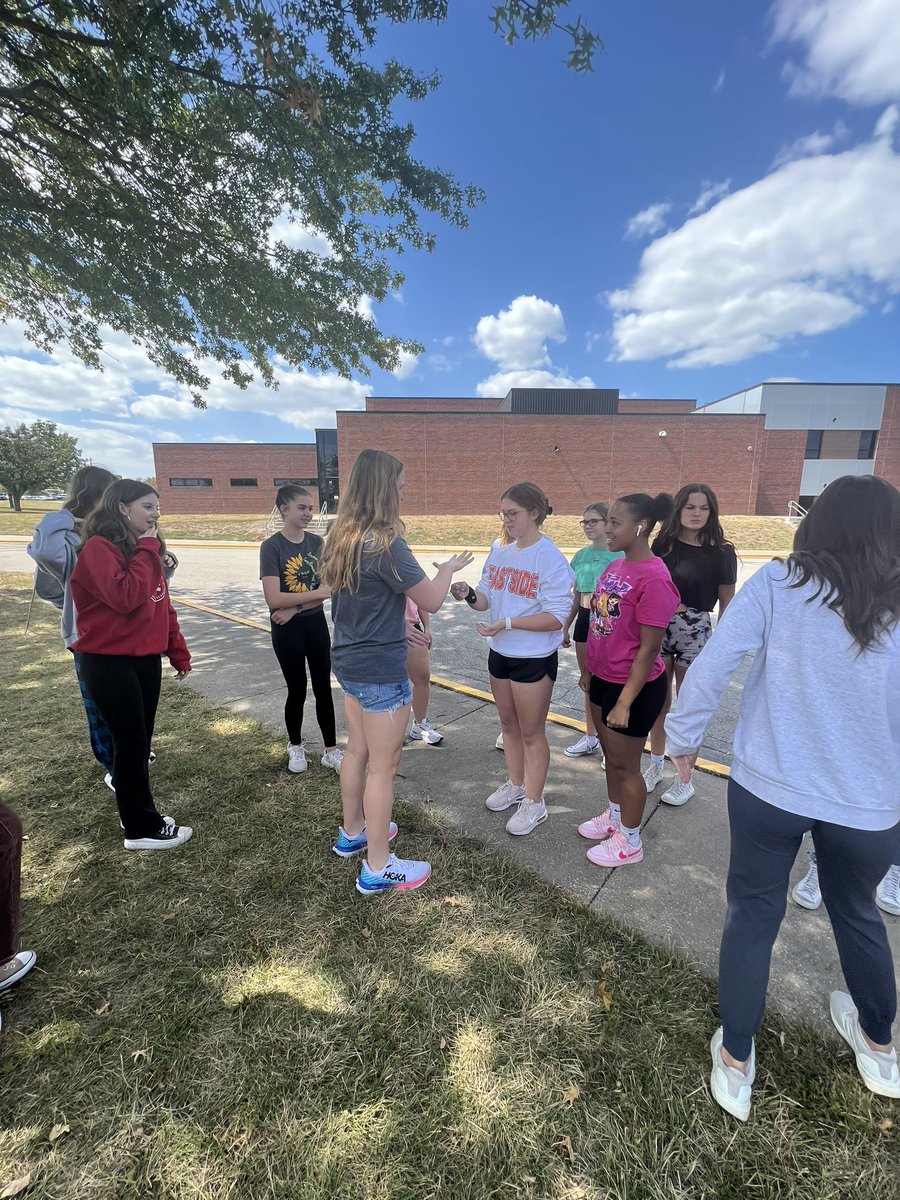 OlatheFutureEd's tweet photo. Brain beak fun with FEA! 

#fea #hawksfly #studentengagement #blockdays https://t.co/06Z9V7X004
