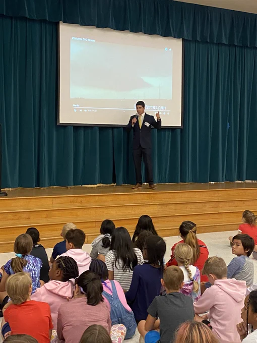Image from Julie Morris (@lwesprincipal)