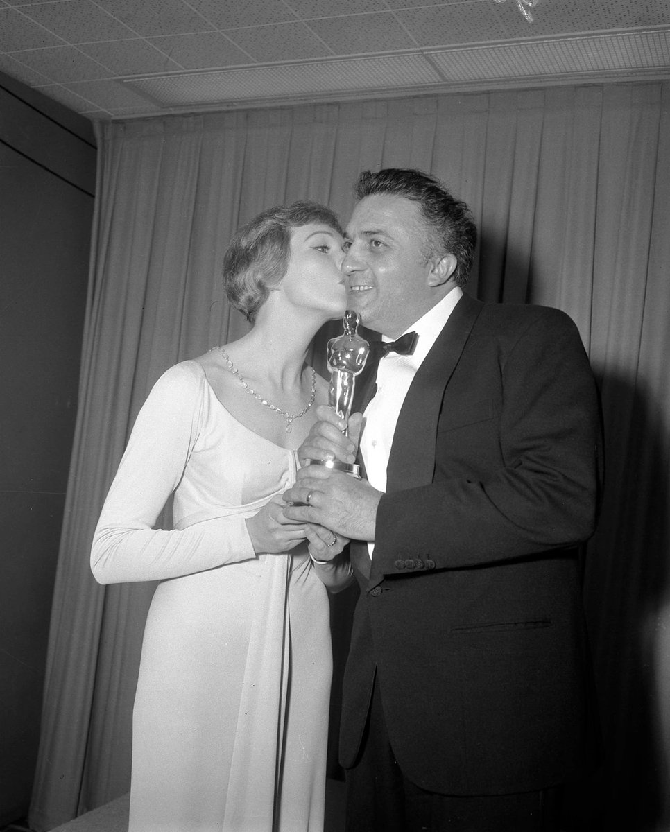 Julie Andrews presented an Oscar for best foreign language film to director Federico Fellini for 8½ on April 13, 1964.
