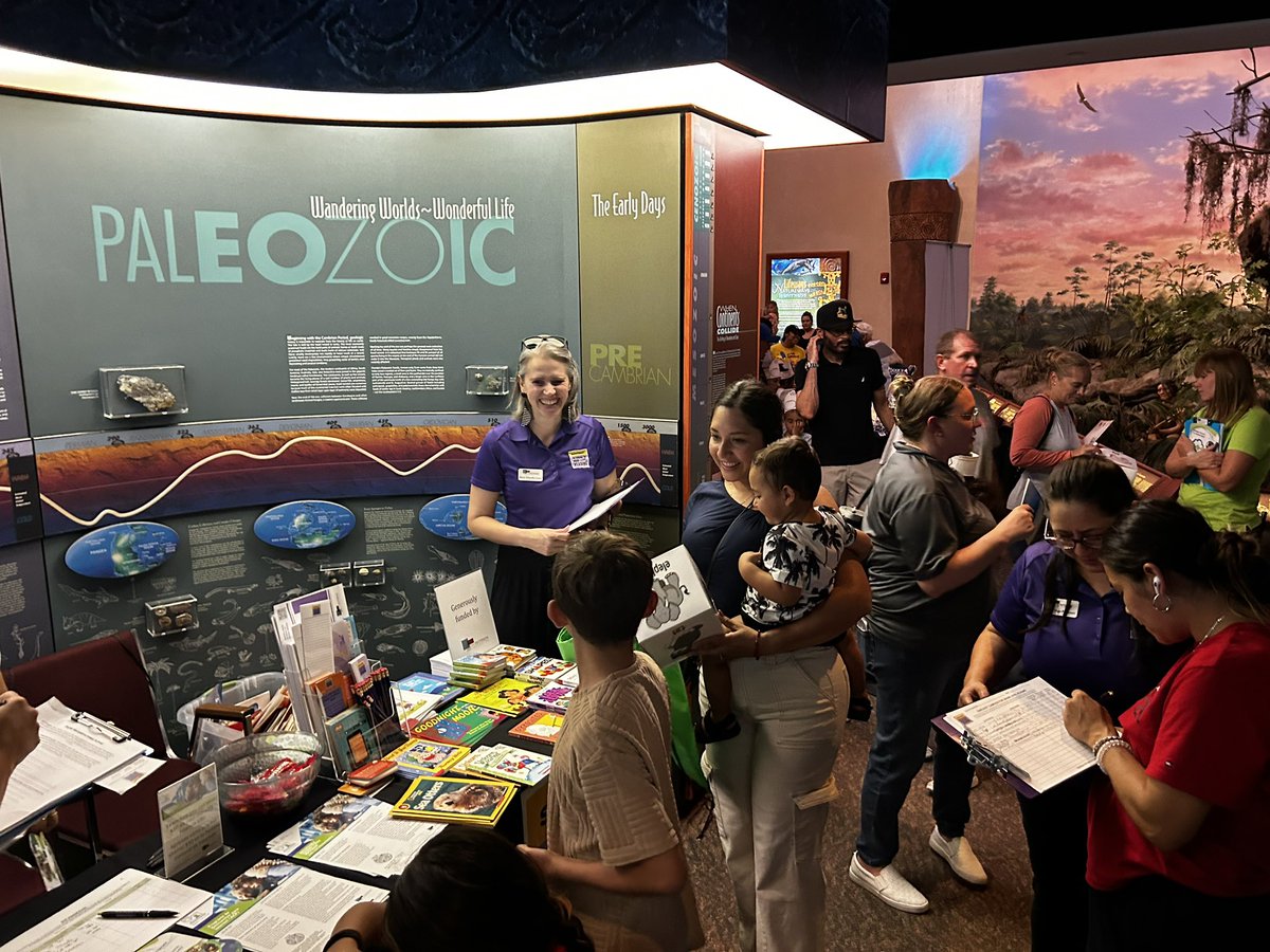 It’s amazing watching all the families  engage in learning tonight! 
#tpf #thepattersonfoundation #tbic #scrld