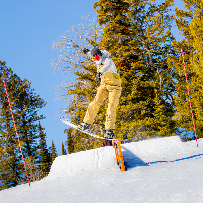 skithebeav's tweet photo. Sunny Winter Day QUESTION: Terrain park OR roomed runs... Where do you want to be?

Season Pass info: https://t.co/Te4MVbkycP

#TheBeavWantsToKnow#skithebeav #iRideBeaver #LoganCanyon #terrainpark #groomedruns #TheBeav https://t.co/oLkB2XXs9m