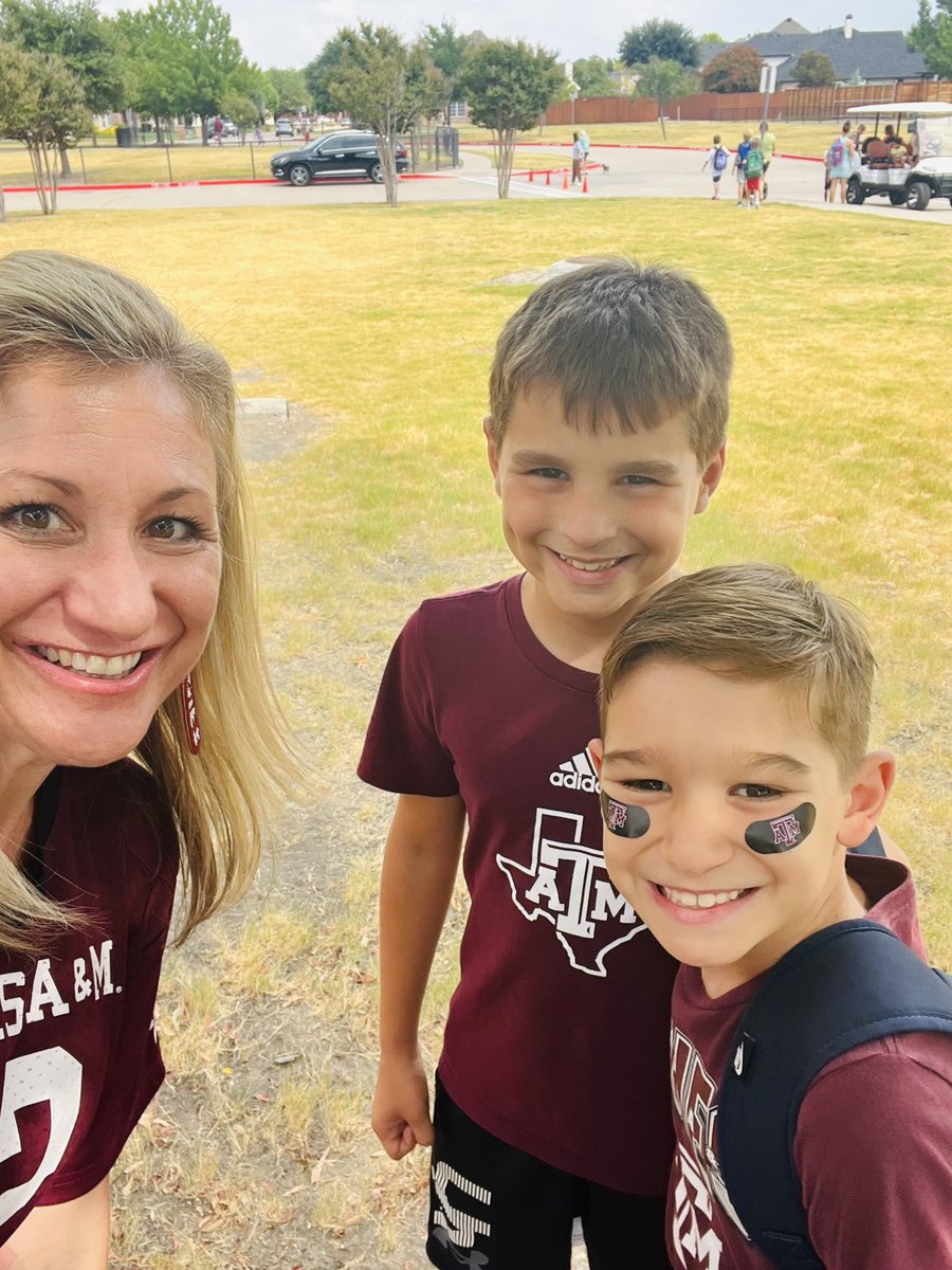 JenaSalomon's tweet photo. Aggies were well represented @corbellcountry today! #CorbellDreamers #DreamBigWorkHardMakeitHappen #CollegeWeek2023 https://t.co/T1esGZnMX9