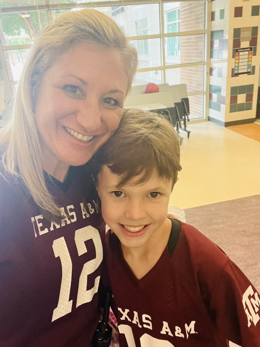 JenaSalomon's tweet photo. Aggies were well represented @corbellcountry today! #CorbellDreamers #DreamBigWorkHardMakeitHappen #CollegeWeek2023 https://t.co/T1esGZnMX9