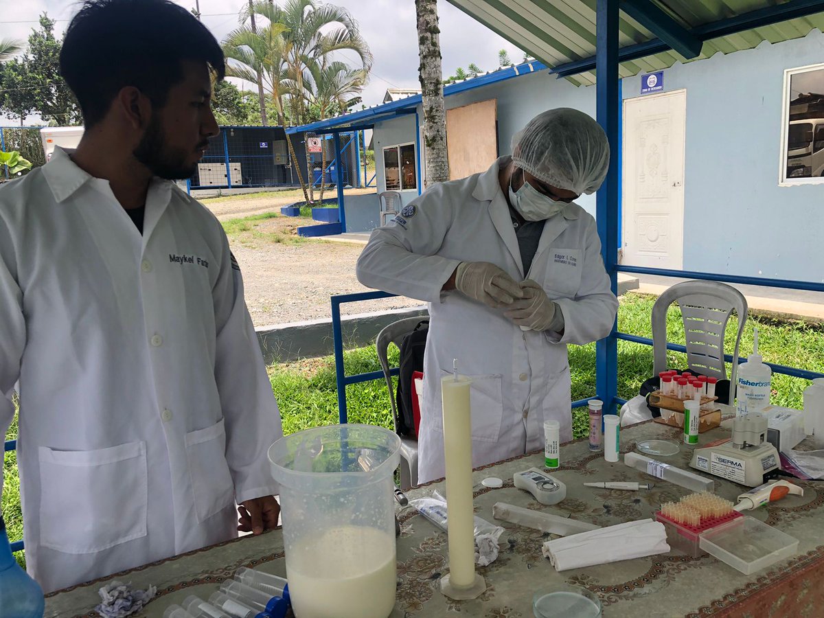 AgrocalidadZ4's tweet photo. #SantoDomingo l En el sector Praderas del Toachi, realizamos operativo de control y vigilancia de leche cruda a medios de trasporte en industria láctea LADYLAC, con el objetivo de garantizar la inocuidad; no sé registra decomiso.
#ProtegemosLoQueConsumes https://t.co/B6RG4Mu6IE