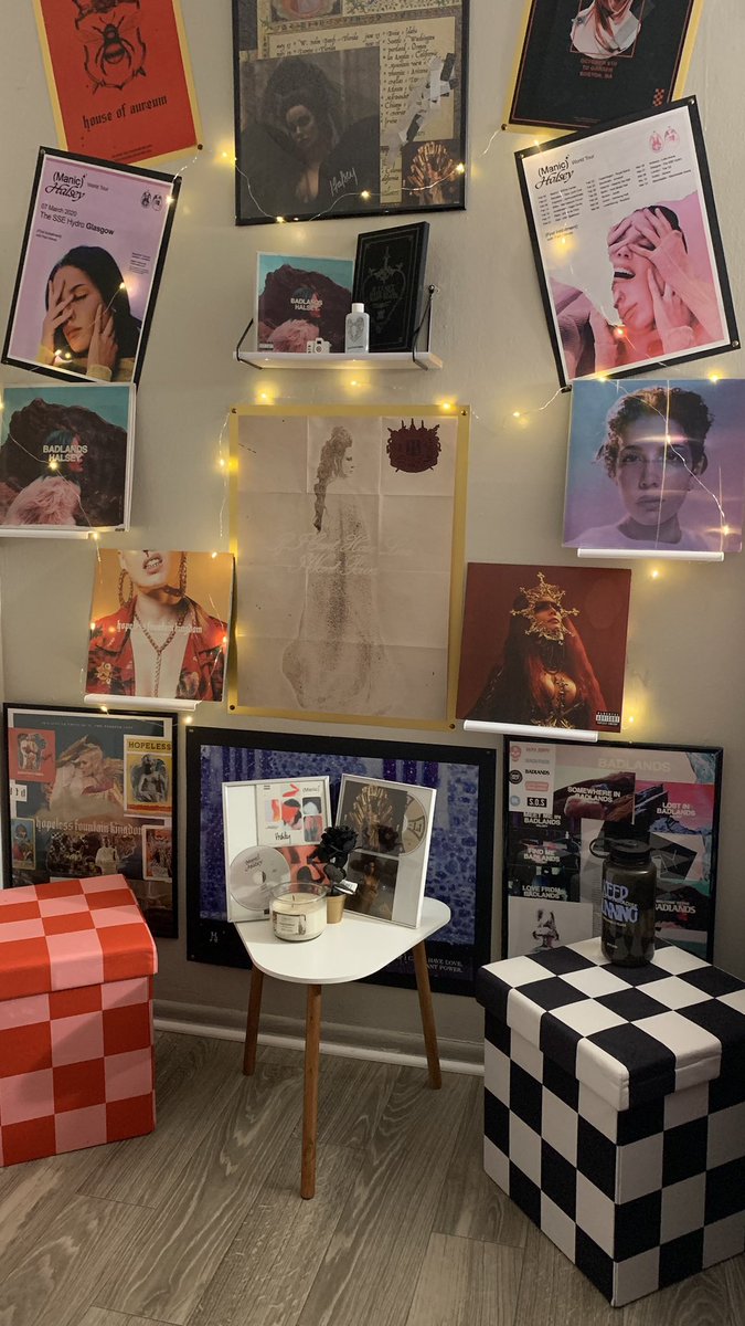 maithegreatmuse's tweet photo. I present you my Halsey wall 🌈✨ https://t.co/V68B6SRbYv