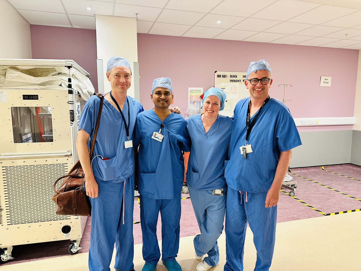 Two excellent days of learning about retroperitoneal robotic partial nephrectomy, proctored by Mr. Mark Rochester @markr1004 
Thank you, Mr. Oades @GrenOades & Ms. Jane Hendry 
#KidneyCancer #partialnephrectomy