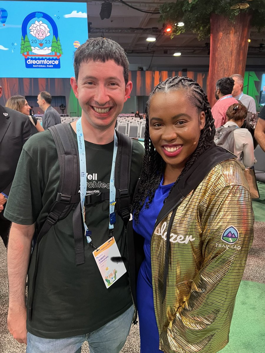 So excited for the newest @SalesforceArchs #LifeWithGoldie winner CTA @Nadina_codes! Thank you for all you do! #DF23