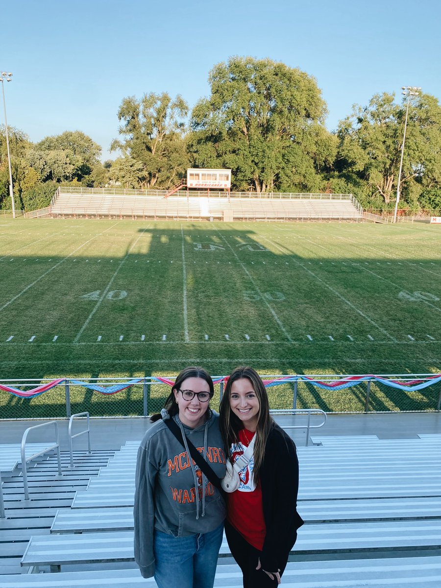 MissDAntonio1's tweet photo. Shout out to @msfrey11 for coming to support MCCHS powder puff! GO SENIORS!!! https://t.co/6kV9zpoLho