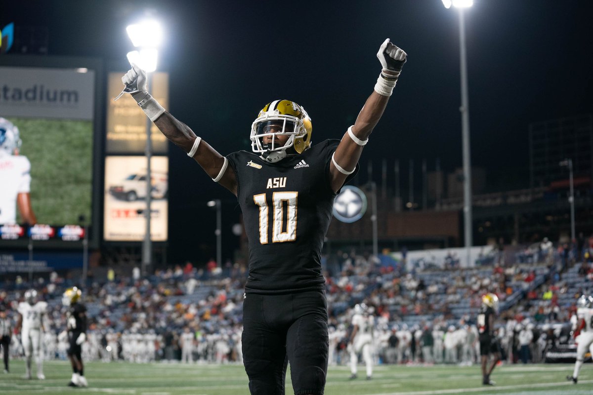 ryan_nolan5's tweet photo. #AGTG🙏🏽
Blessed to say I have received an offer from Alabama State University! 🐝 #CutD1fferent🧬 #HBCU @CoachPope_ https://t.co/ovdNTJZTDl