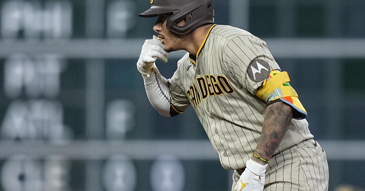 RonBohning's tweet photo. Padres pregame: Manny Machado, Xander Bogaerts both sitting to start Dodgers series finale #SportsNewsletter https://t.co/i1goP84neJ https://t.co/Utt7GAbikX